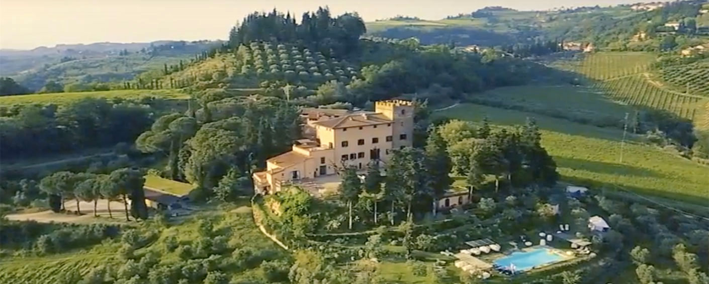 A stately 18th-century villa with extraordinary views in the golden triangle Florence-Siena-Pisa