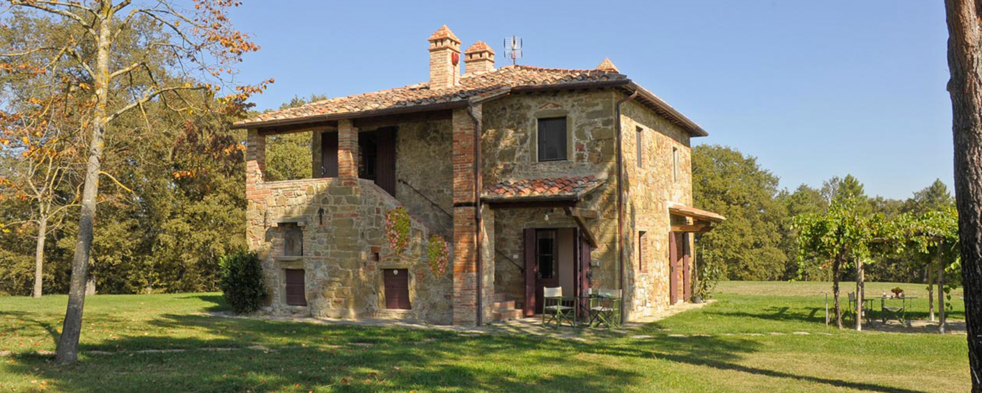 Delightful 3 bedroom villa with great pool between Siena and Arezzo